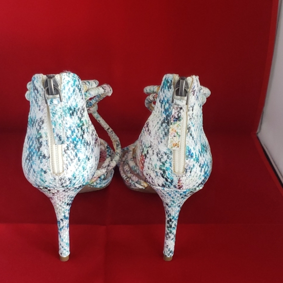 NWOT Multicolored Heels - Picture 3 of 4